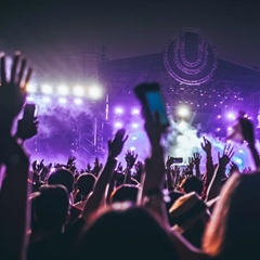 Music Festivals: Why Live Music Events Create Powerful Experiences
