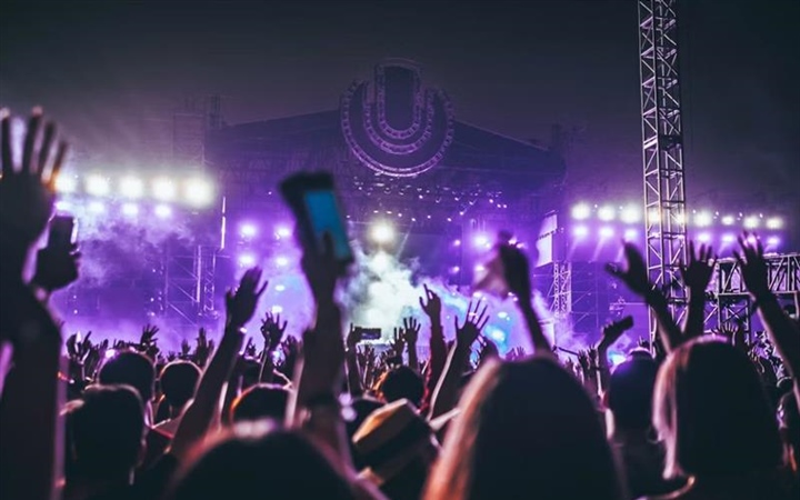 Music Festivals: Why Live Music Events Create Powerful Experiences