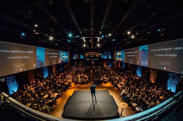 Business Conferences: Turning Professional Events Into Valuable Experiences