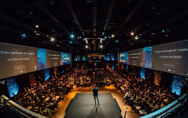 Business Conferences: Turning Professional Events Into Valuable Experiences