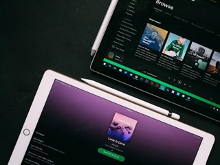 Music Streaming: How Digital Platforms Changed Listening