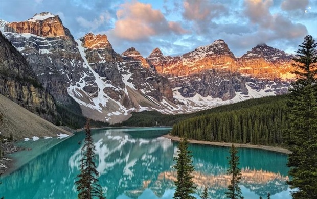 Banff National Park, Canada: Mountains, Lakes and Wilderness