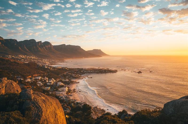 Cape Town, South Africa: Where Mountains Meet the Ocean
