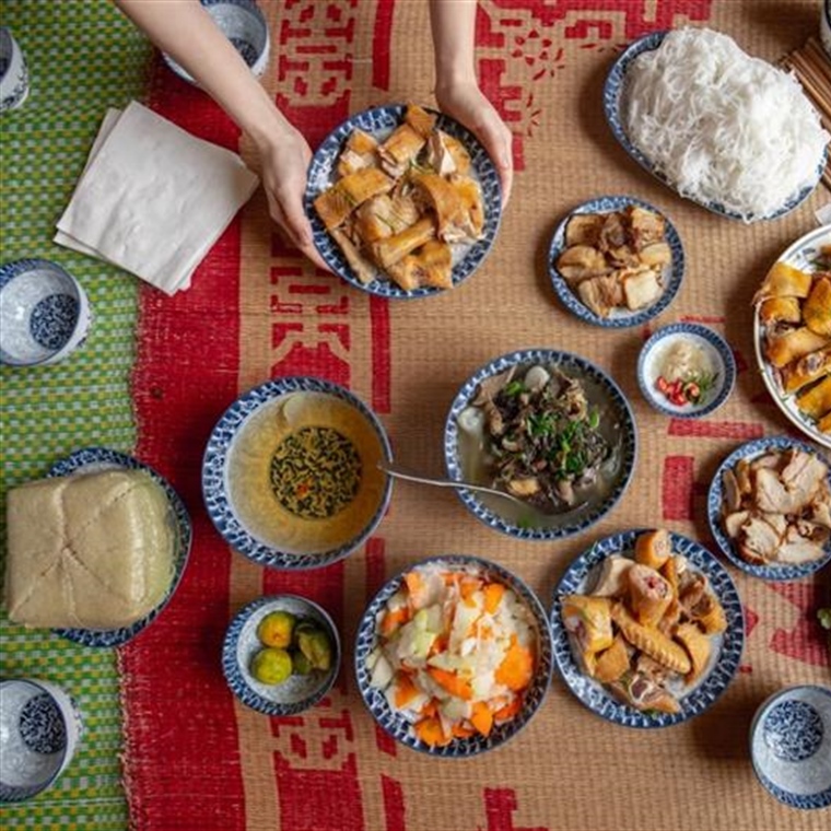 Vietnamese Food: Fresh Herbs, Fragrant Broths, and Street-Side Dining