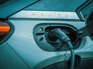 Why Electric Cars Feel So Fast