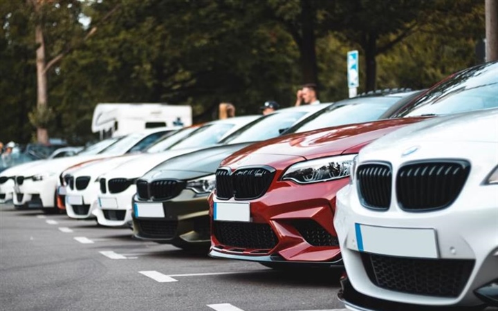 Gasoline Cars: Why They Are Still Popular