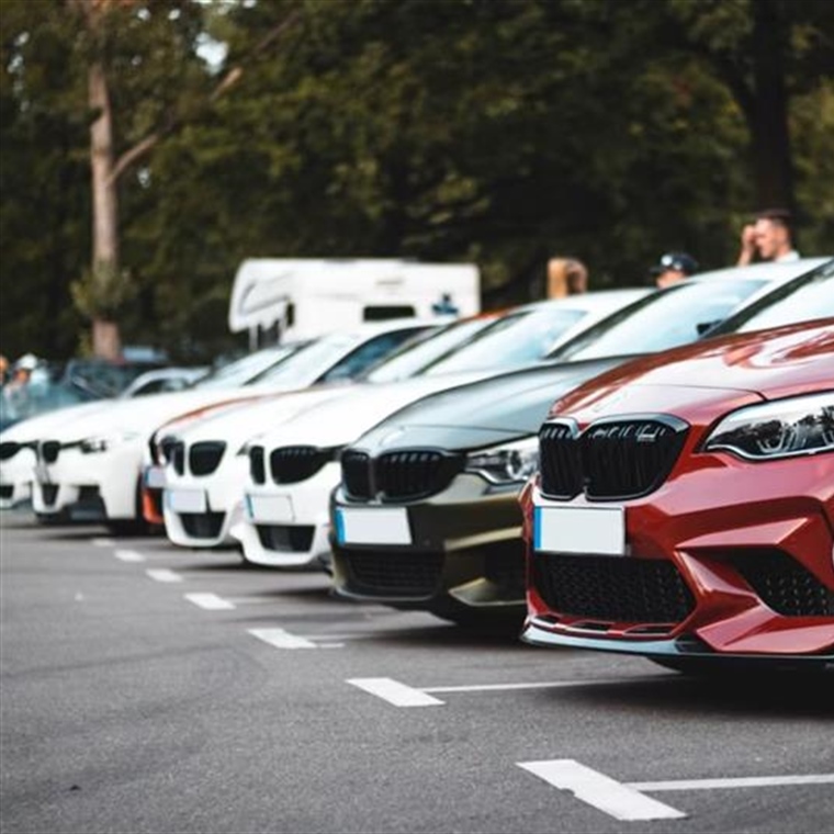 Gasoline Cars: Why They Are Still Popular
