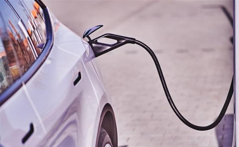 Electric Cars and Road Trips: Are They Practical?