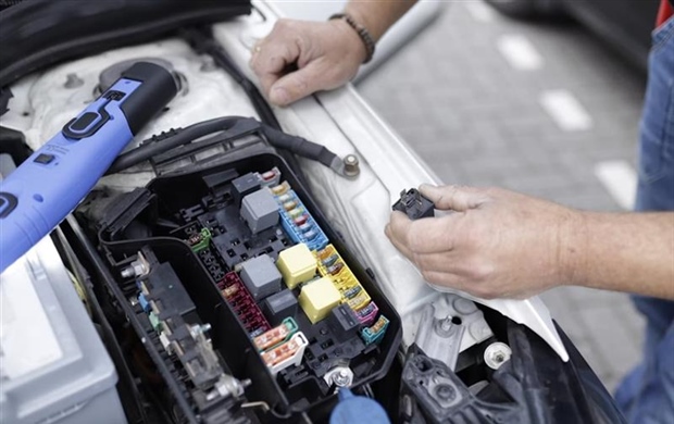 Car Maintenance: Electric vs Conventional Vehicles