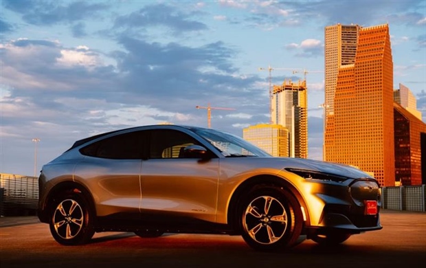 The Future of Cars: Will Electric Vehicles Replace Gasoline Cars?
