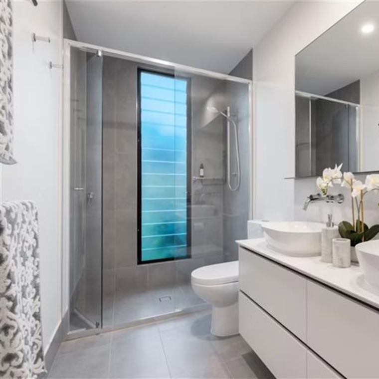 Bathroom Interior Design: Creating a Practical and Relaxing Space