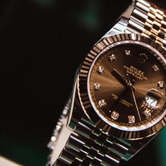 Luxury Watches: What Makes an Expensive Watch Valuable?