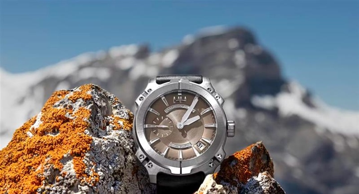 Watch Materials: Steel, Titanium, Ceramic, Gold, and More