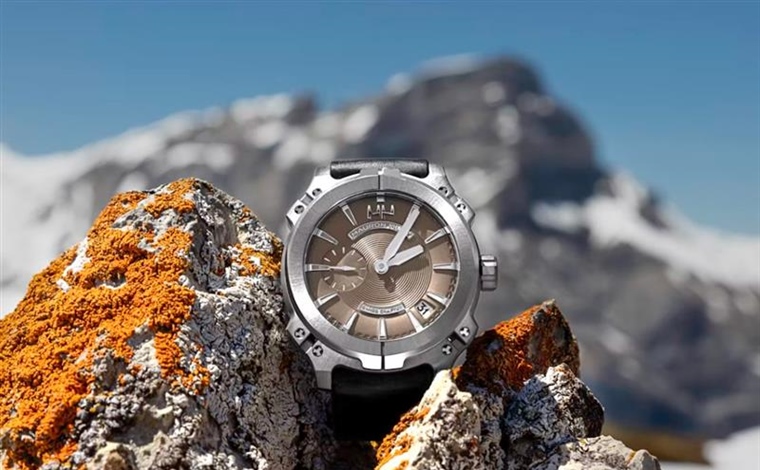 Watch Materials: Steel, Titanium, Ceramic, Gold, and More