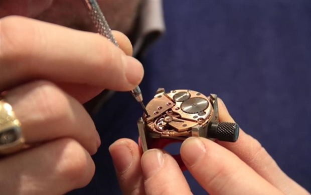 How to Care for a Watch and Keep It Running for Years