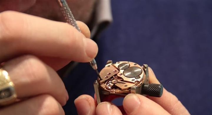 How to Care for a Watch and Keep It Running for Years