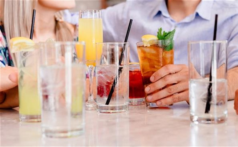Soft Drinks: How Carbonated Beverages Became Global Favorites