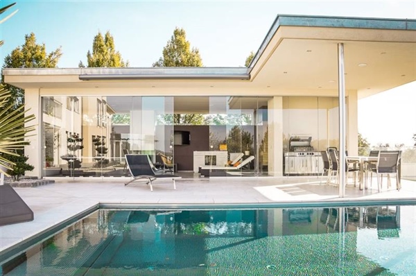 Luxury Real Estate: What Makes a Property Truly High-End?